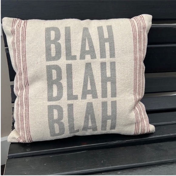 Pillow “Blah Blah Blah” - Picture 1 of 7
